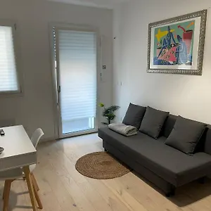 https://house-rodriguez.emilia-romagnahotels.net